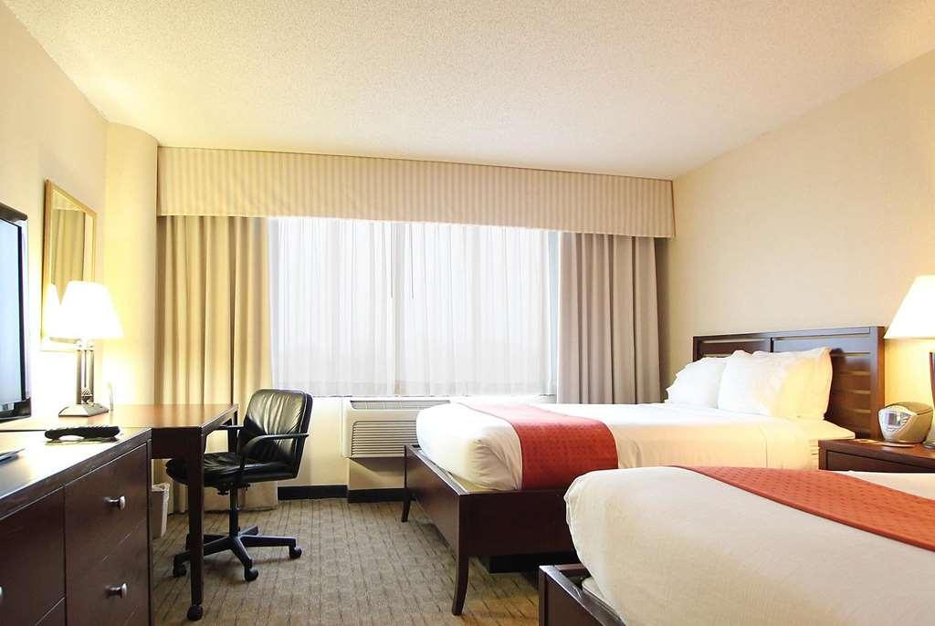 Ramada By Wyndham Minneapolis Airport - Іґан Номер фото
